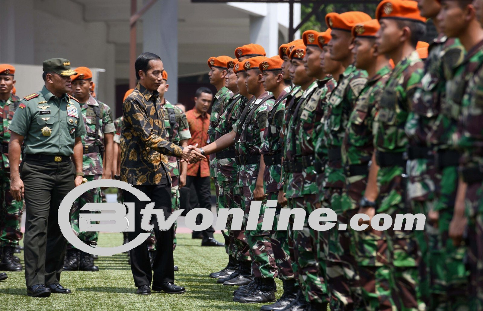 Presiden Jokowi Ucapkan Terima Kasih TNI-Polri Pastikan Keamanan Pemilu, Walau Ada Riak Kecil
