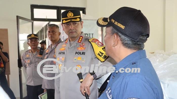 Kapolres Metro Depok Memimpin Pengamanan Proses Rekapitulasi Suara Pemilu 2024