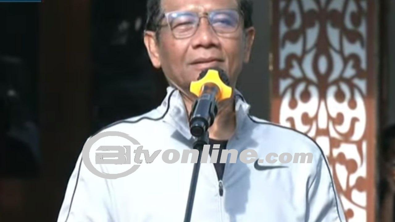 Mahfud MD Adakan Perpisahan dengan Karyawan Kemenko Polhukam Usai Mundur