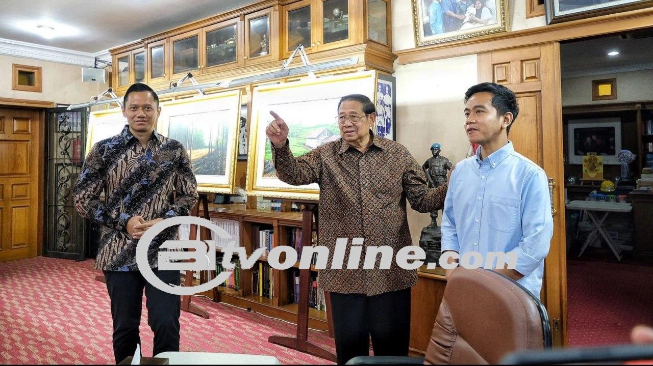 Momen Gibran Tiba di Cikeas Temui SBY dan AHY