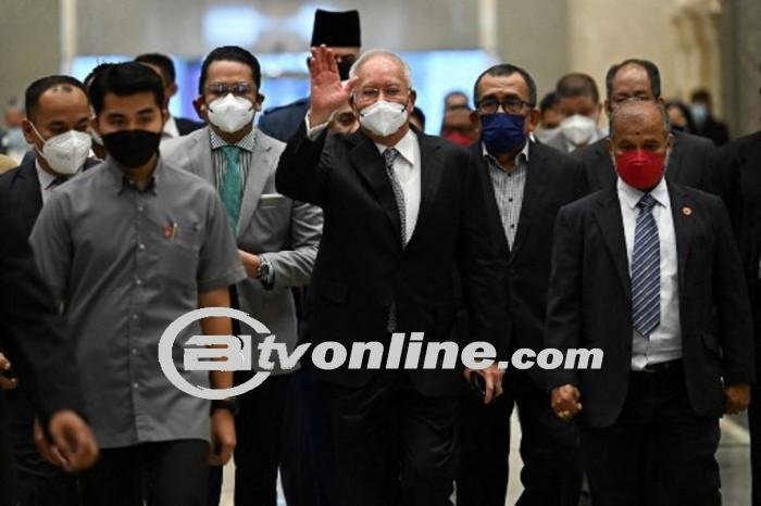 Dewan Pemberian Pengampunan Malaysia Kurangi Masa Hukuman dan Denda Najib Razak