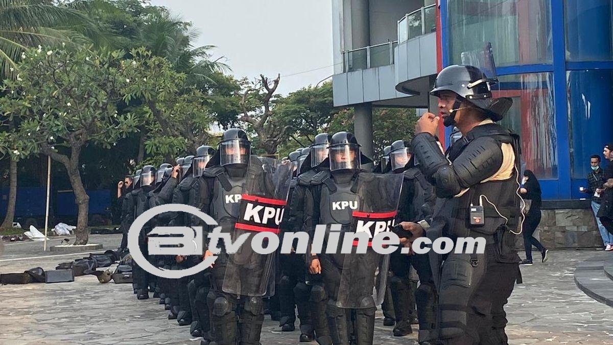 1.758 Polisi Siap Siaga Jaga Demo di Kantor KPU dan Bawaslu Hari ini