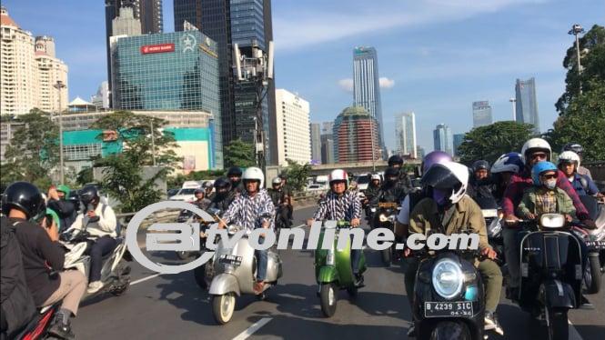 Anies Baswedan dan Cak Imin Berburu Takjil, Jelang Pengumuman KPU