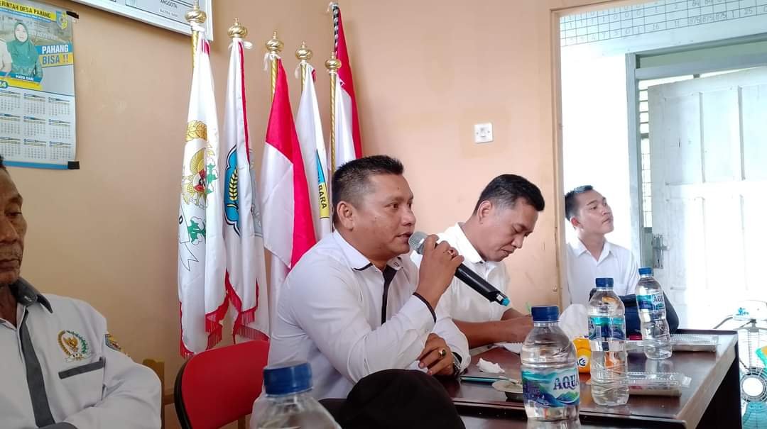 Penetapan APBDes T.A 2024 di Kantor Desa Pahang Berjalan Dengan Khidmat 