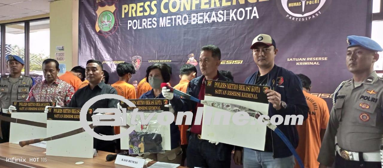 Satreskrim Polres Metro Bekasi Kota Gelar Ungkap Kasus Penganiayaan Terjadi Saat Tawuran, 9 Pelaku Diamankan