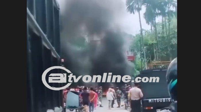 Protes Penutupan Jalan: Konflik Antara Warga dan PT Nirwana