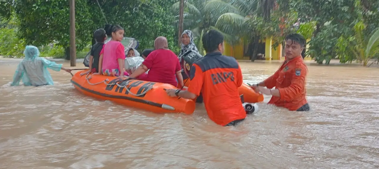 BNPB Intensifkan Pencarian Korban Banjir dan Longsor di Sumatera Barat
