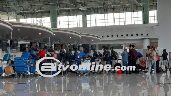 Kontroversi Pembatasan Barang Bawaan, Bea Cukai Bebas Obrak-Abrik Koper WNI