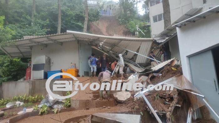 Tanah Longsor di Cisarua, Diduga ada Warga Tertimbun 
