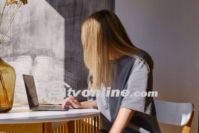 Teror Pelecehan Seksual Oleh Predator Online