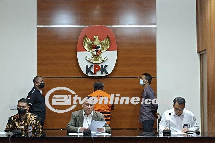 KPK Terbuka untuk Kembali Jerat Eltinus Omaleng dalam Kasus Pembangunan Gereja