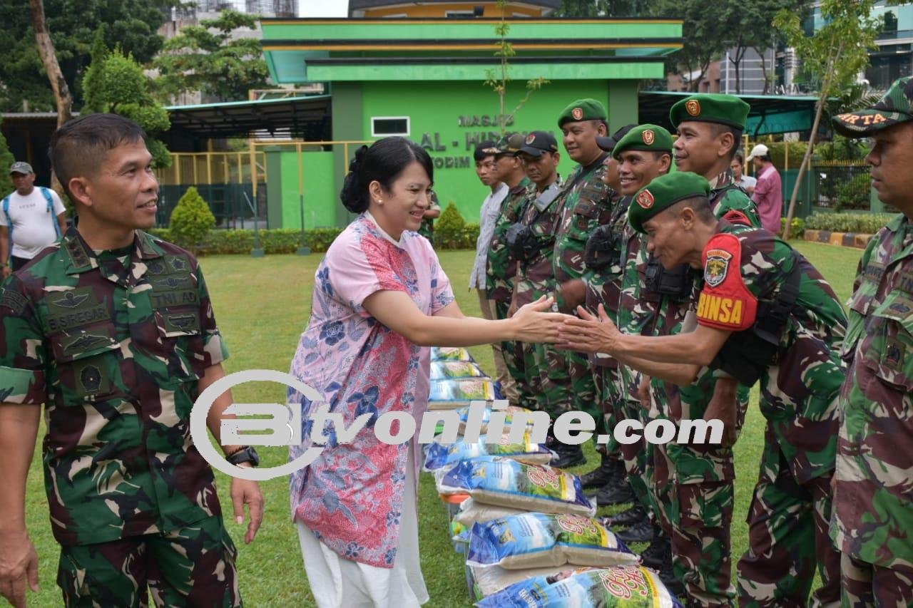 Syukuran Kenaikan Pangkat Kolonel Inf Bangun I.E. Siregar, S.H., MIPOL Borong Taqjil area Kemayoran bagikan Paket Lebaran