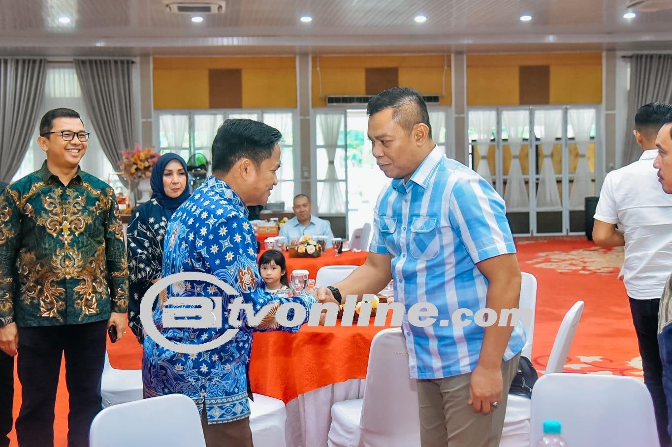Hari ke-2 Idul Fitri, Pj. Bupati Batu Bara Hadiri Open House Gubsu
