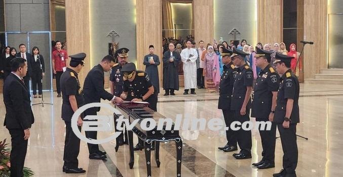 Yasonna Laoly Lantik Reynhard sebagai Irjen Kumham dan Pesan Penting: Padamkan Isu Sebelum Viral!