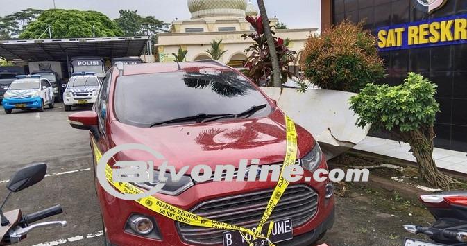 Kumpulan Fakta Pengemudi Tewas Tergorok dalam Mobil Ford di Kuningan