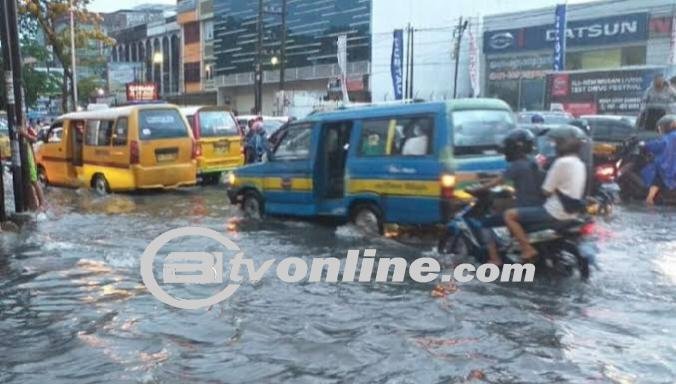 Hujan Lebat Guyur Kota Medan, Titik Rawan Banjir Perlu Diwaspadai