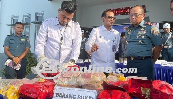 PMI Ilegal Kedapatan Bawa 19 Kg Sabu di Malaysia ke Batam