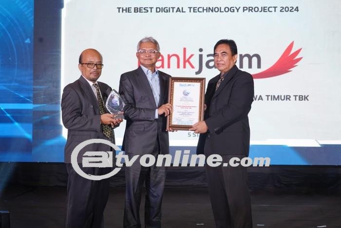 Bankjatim Raih Penghargaan Prestisius di Ajang Digital Technology & Innovation Awards 2024
