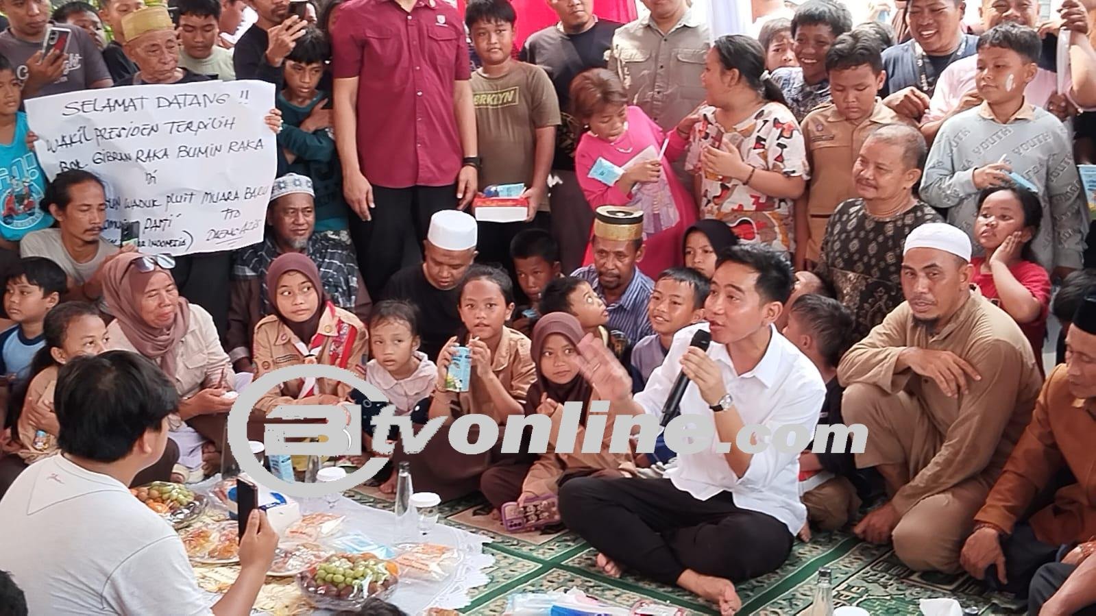 Gibran Rakabuming Raka Siap “Belanja Masalah” untuk Warga, Menyambangi Masalah Kemiskinan, Pendidikan, dan Kesehatan