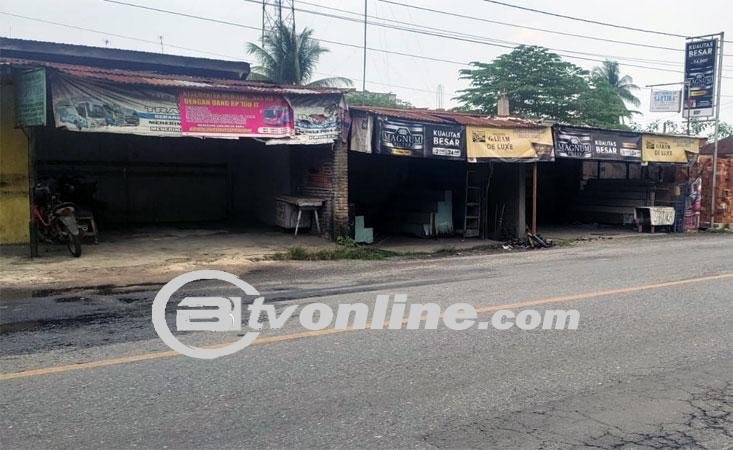 Pengalihan Arus Lalulintas di Perempatan Limapuluh Kota Batu Bara,Dampak Terhadap Pedagang dan Pemudik