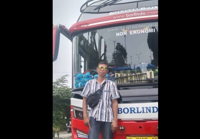 Viral! Kisah Sopir Bus Ajak Penumpang Makan di Rumahnya, Berbuah Donasi Rp100 Juta