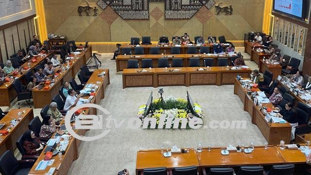 Komisi X DPR Tanya Menkes Pakai Starlink Elon Musk: Manfaatnya Apa?