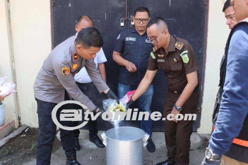 1.43389 Gram Sabu Dimusnahkan! Langkat Perangi Narkotika