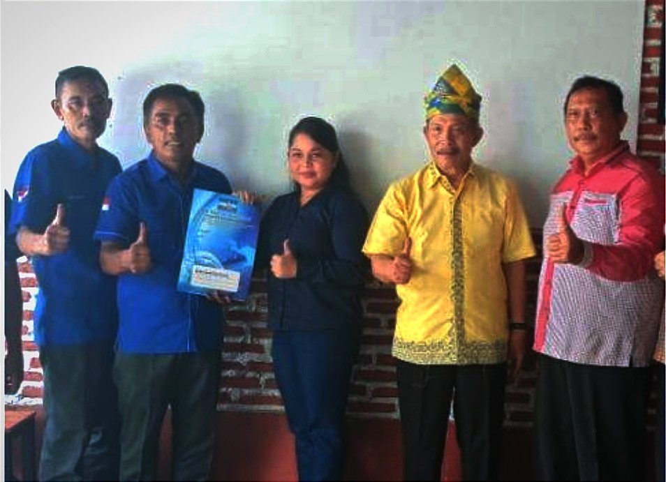 Ketua DPC Partai Demokrat Batu Bara Terima Pengembalian Formulir Pendaftaran Balon Bupati/Wakil Bupati Rizky Aryetta