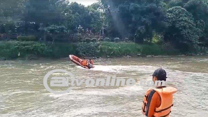 Tim SAR Gabungan Hentikan Pencarian Hari Kedua, Hengki Firmansyah, Pencarian Dilanjutkan Besok!