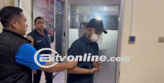 Arif Membeli Koper Penyimpanan Jasad Dengan Uang Hasil Kejahatannya!