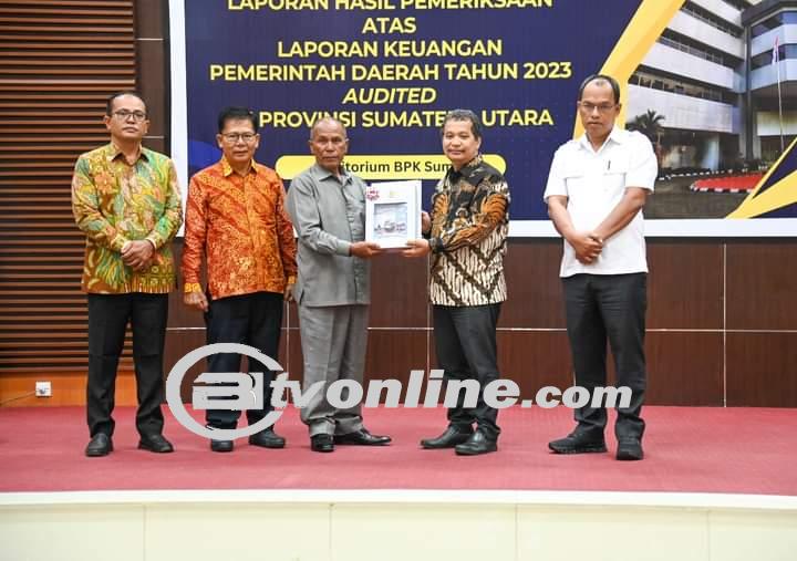 Kabupaten Humbahas Terima Penghargaan Opini WTP 8 Kali Berturut-turut dari BPK