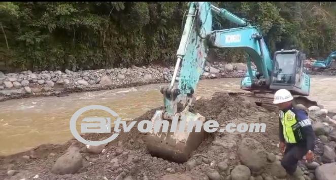 PT Nusantara Hidrotama Lakukan Normalisasi Sungai Batang Toru 5 Di Kecamatan Pahae Julu