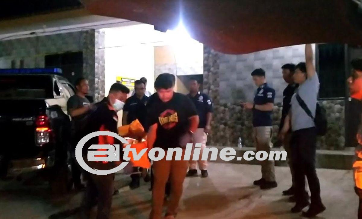 Diduga Dibunuh, Wanita Setengah Telanjang Ditemukan Tewas Dalam Lemari Kostan!