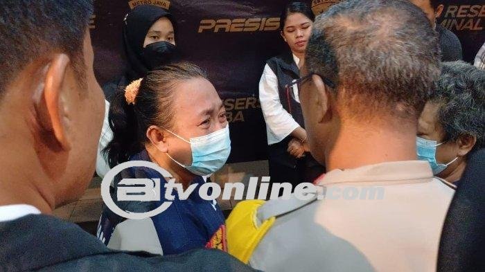 Ibu di Jaktim Rekam Saat Anak Disetubuhi Pacarnya, Karena Ibu Suka Pacar Anaknya?!