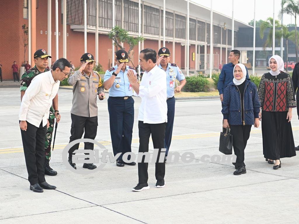 Presiden Jokowi dan Ibu Iriana Tinjau Lokasi Bencana Banjir Bandang di Sumatra Barat