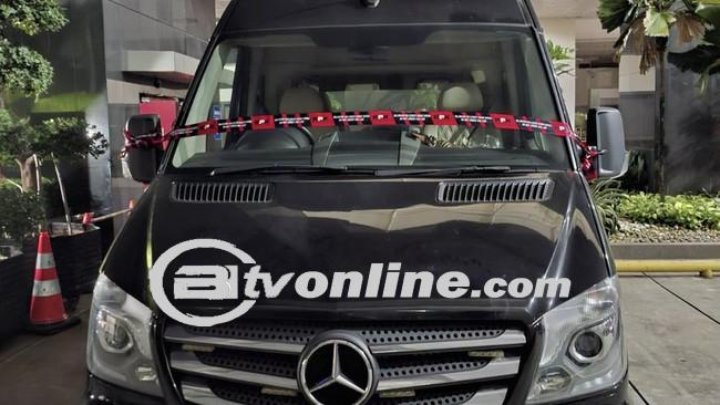 Disembunyikan di Pasar Minggu, Tim KPK Sita Mobil Mercedes Benz Milik SYL