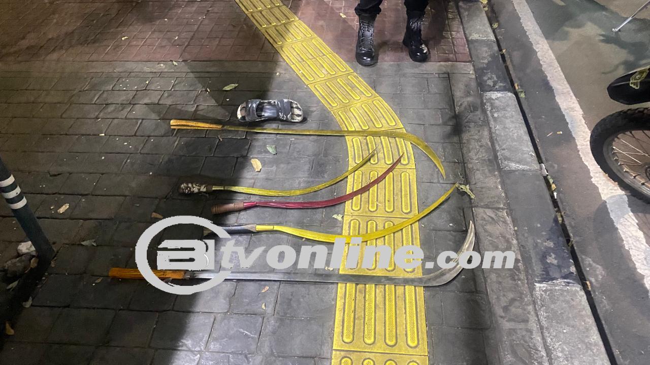 Polisi Tangkap 4 Remaja Bawa Celurit Hendak Tawuran di Jatinegara