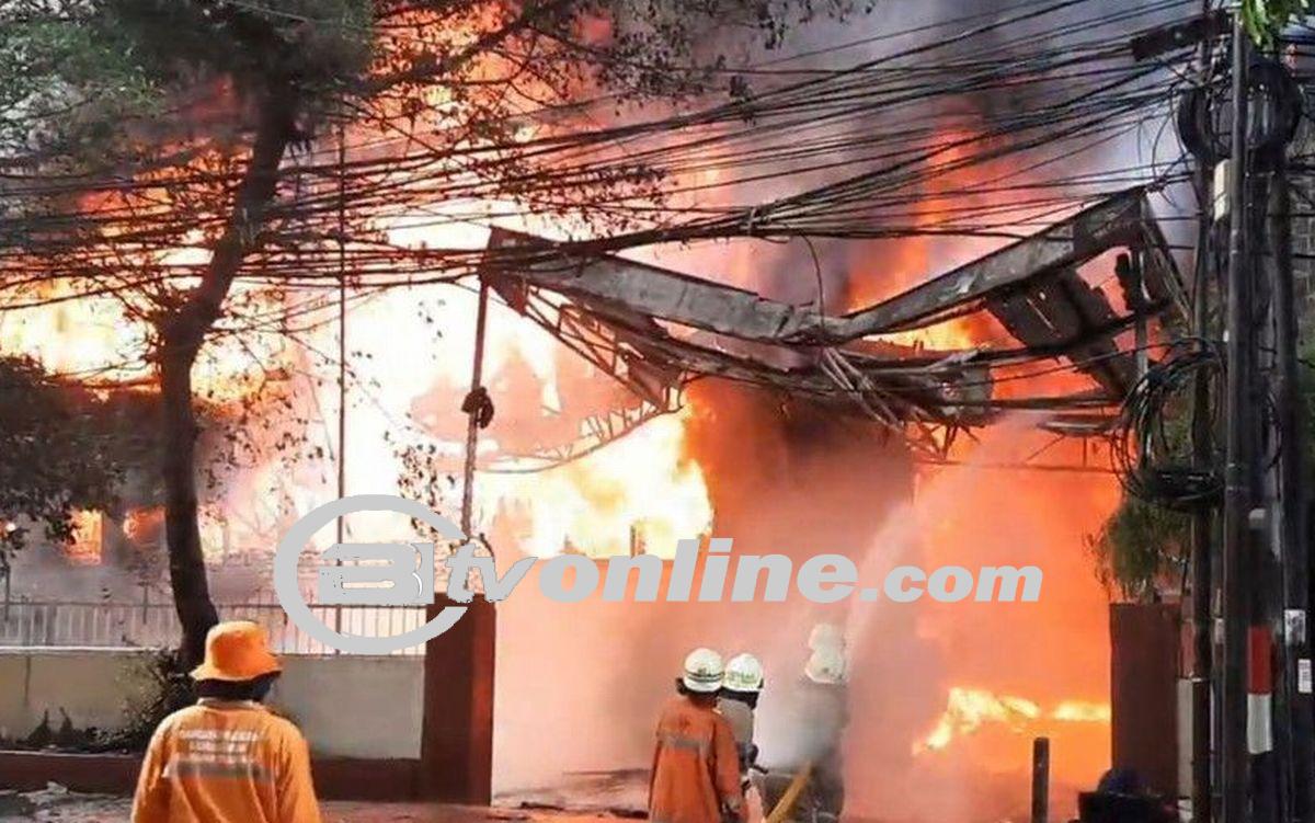 Kebakaran Pondok Pesantren Dalilul Qoirot: Santri Terluka, Kerugian Materil Capai Rp150 Juta