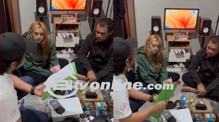 Tampang PA Terungkap: Wanita Pirang Berhoodie Yang Ditangkap Bersama Virgoun di Kosan!