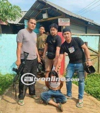 Anak 3 Tahun Tewas di Tangan Ayah Kandungnya Sendiri , Dituduh Tak Waras Oleh Warga?!