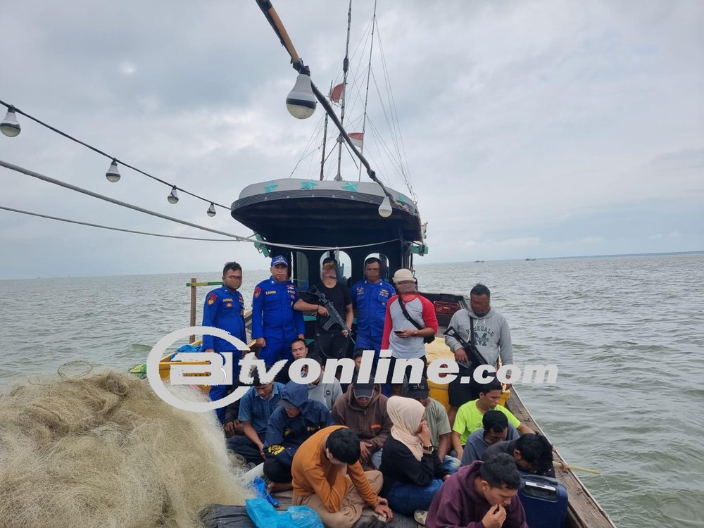 Penangkapan Kapal Pembawa PMI Ilegal di Perairan Tanjung Tiram