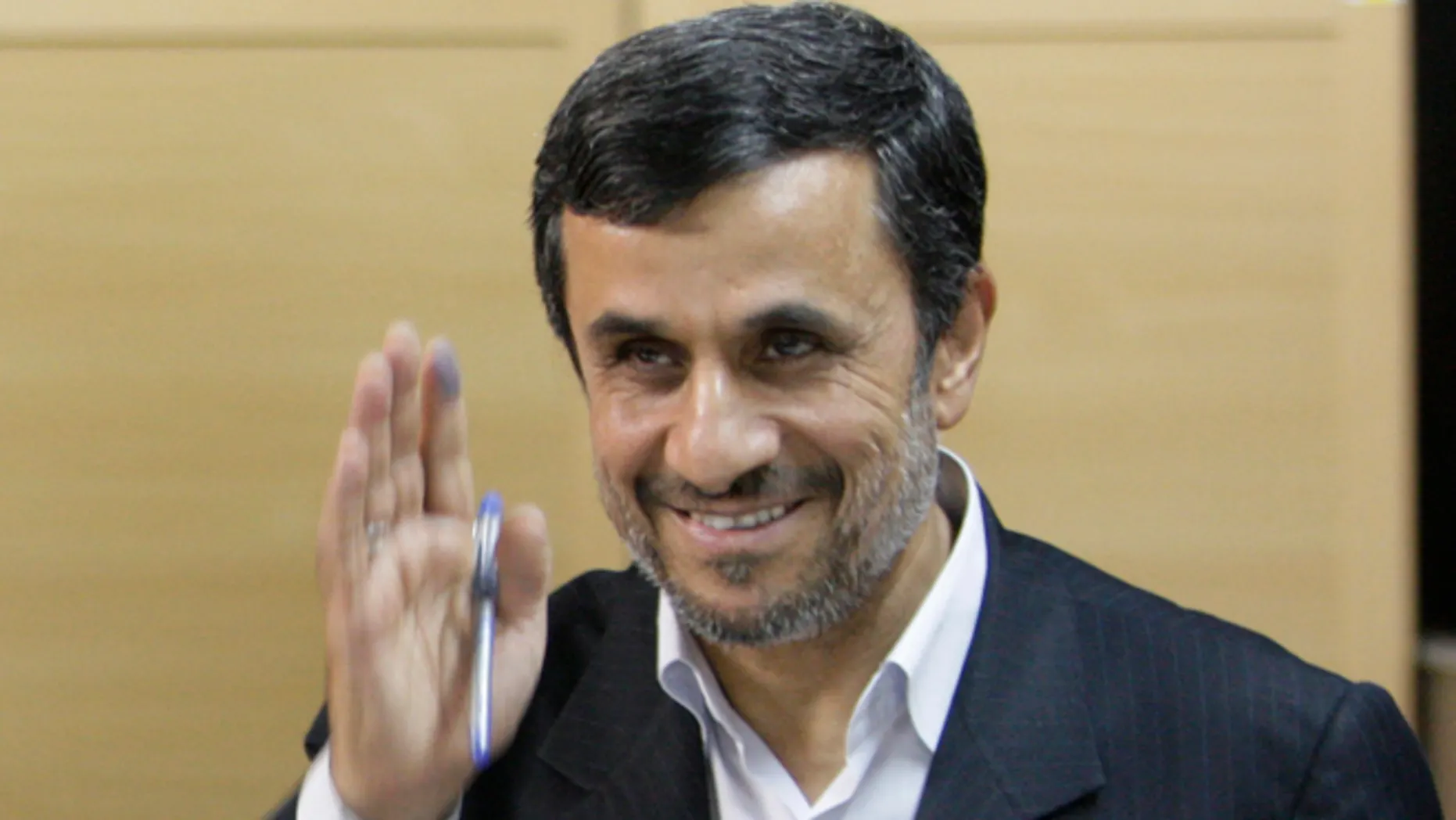 Mantan Presiden Ahmadinejad Mendaftar Sebagai Calon Presiden Iran, Membuka Babak Baru dalam Politik Iran