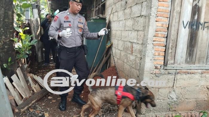 Polisi Kerahkan K-9: Penyelidikan Mendalam di TKP Mayat Bocah dalam Karung Bekasi