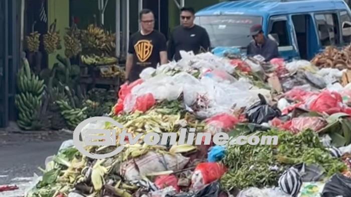 Mantan Walikota Bogor Unggah Foto Tumpukan Sampah di Jalan Bogor