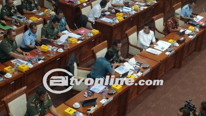 Rapat Tertutup Komisi I DPR Bahas Anggaran Kemhan 2025