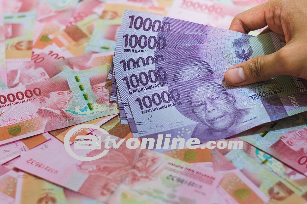 Prediksi Rupiah Turun ke Rp16.500 Pekan Depan!
