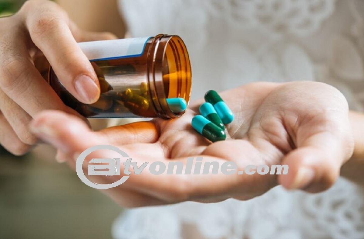 Harga Obat di Indonesia 5 Kali Lipat dari Malaysia, DPR: Intervensi Negara Harus Bisa Menekannya