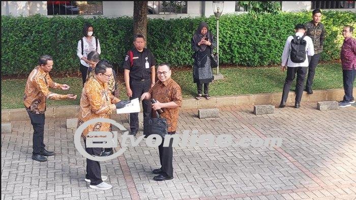 Sudirman Said: ” Tidur Jam 9 Malam Sebelum Tes Tertulis Capim KPK ”