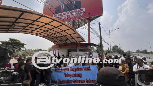 Saat Massa Pendukung Anies Datang Lagi ke PKS Minta Tak Ditinggalkan