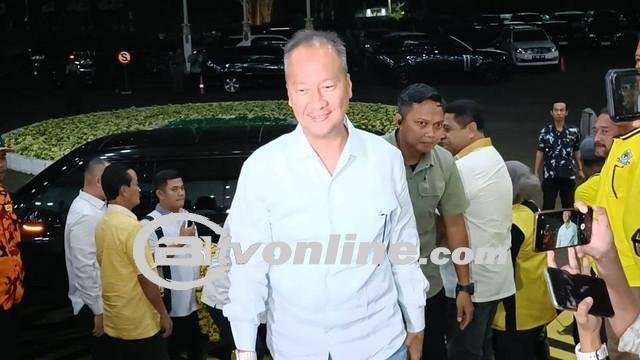 Tanggapan Terkait Isu Presiden Jokowi Menjadi Ketua Umum Partai Golkar